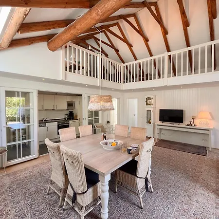 Huus An T Diek Holiday home *